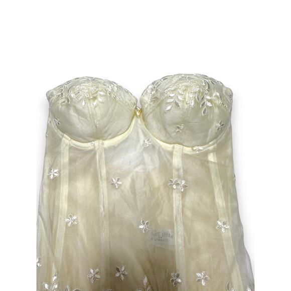 Vintage Felina Lingerie Ivory Embroidered Lace Bustier 32C Corset w/ Garters - Picture 4 of 10